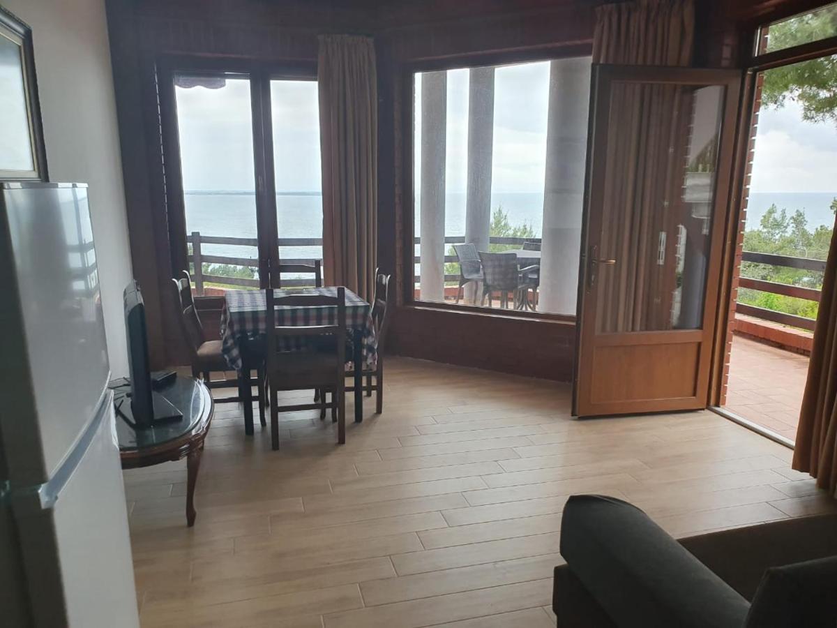 Hotel Brifs Shëngjin Eksteriør billede