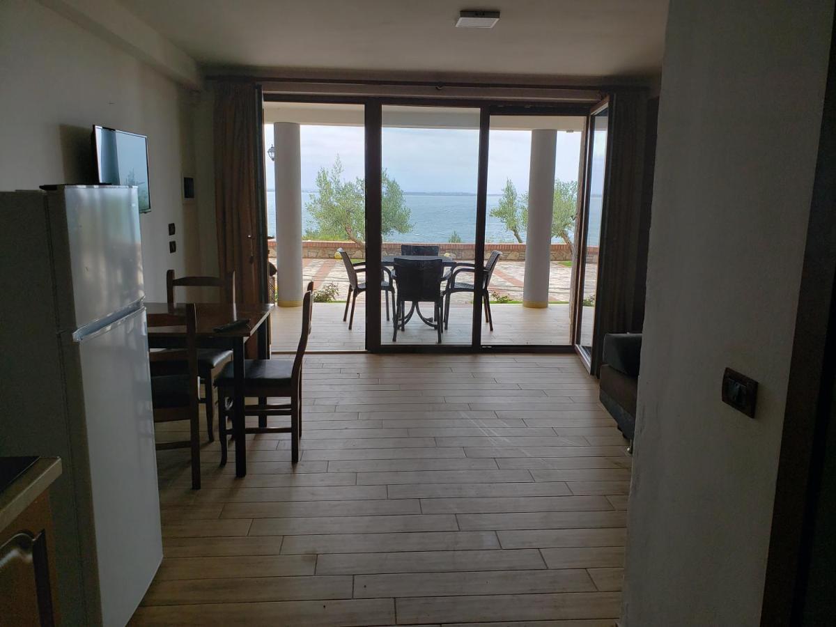 Hotel Brifs Shëngjin Eksteriør billede